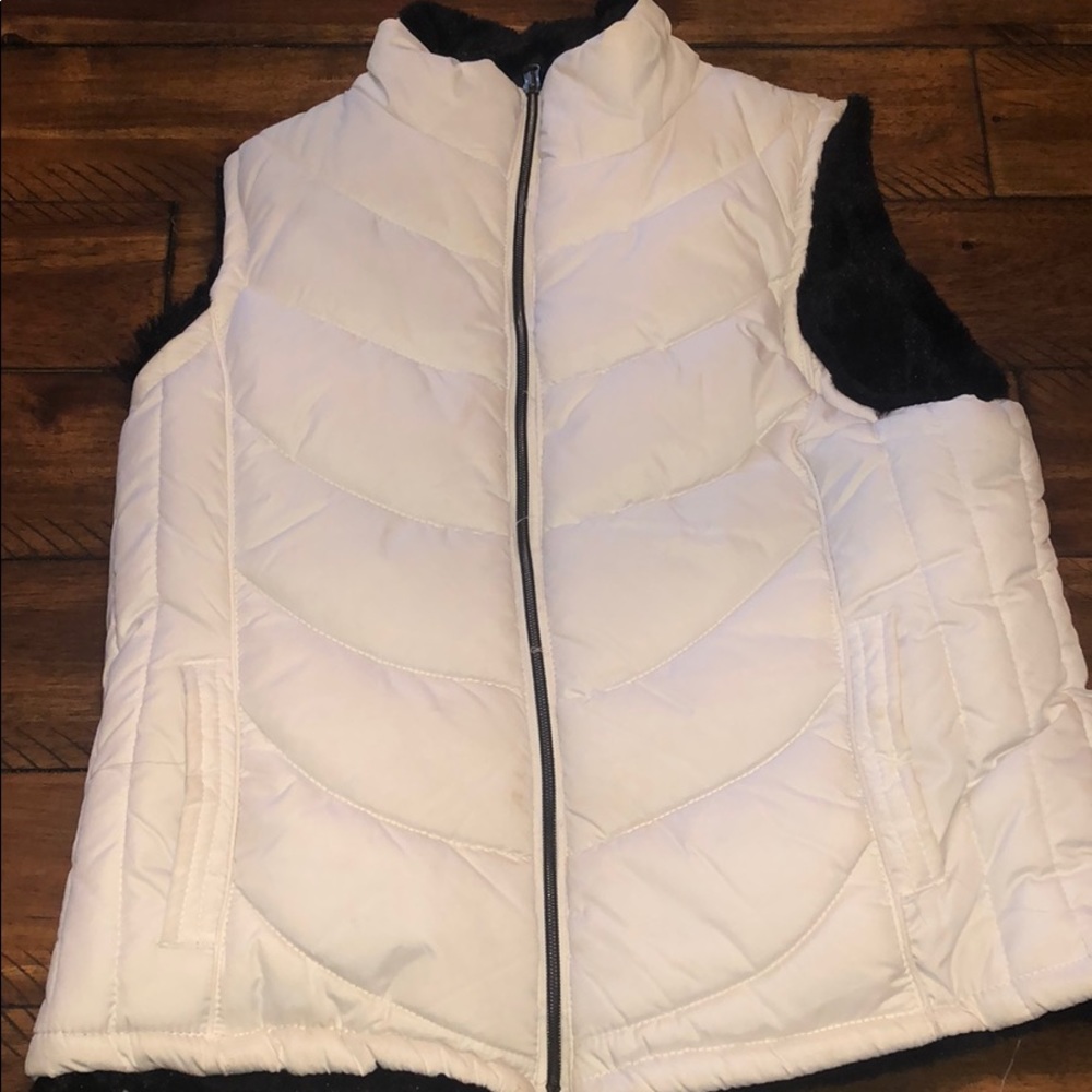Reversible vest